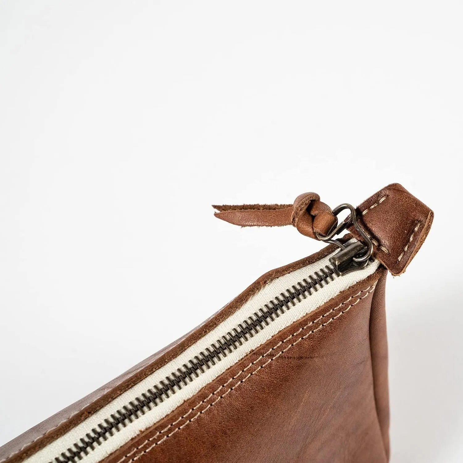 The Audrey Fine Leather Makeup Bag (Small)
